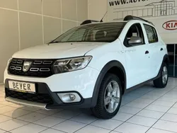 Weiß Gebraucht 2020 Dacia Sandero Deal Kleinwagen | 9.190 €
