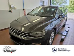 Grau Gebraucht 2022 VW Passat Business Kombi | 21.975 € (Superpreis)