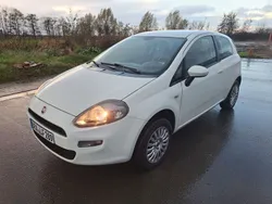 Weiß Gebraucht 2012 Fiat Punto Pop Kleinwagen | 3.500 €