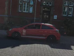 Rot Gebraucht 2006 Opel Astra GTC Coupé | 2.200 €