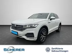 Pure white Gebraucht 2021 VW Touareg Atmosphere SUV | 46.330 € (Superpreis)