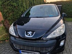 Schwarz Gebraucht 2010 Peugeot 308 Kleinwagen | 2.450 € (Guter Preis)