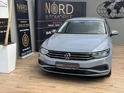 Grau Gebraucht 2022 VW Passat | 19.800 € (Guter Preis)