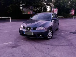 Grau Gebraucht 2007 Seat Ibiza Kleinwagen | 2.000 € (Fairer Preis)