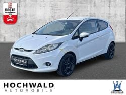 Weiß Gebraucht 2009 Ford Fiesta Trend Limousine | 690 € (Superpreis)