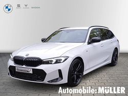 Weiss Gebraucht 2024 BMW 320 M Sport Kombi | 41.900 € (Fairer Preis)