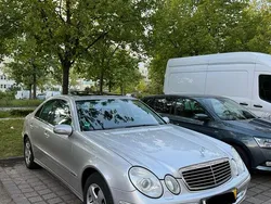 Silber Gebraucht 2005 Mercedes E320 Limousine | 5.800 €