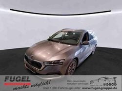 Graphitegrau metallic Gebraucht 2022 Skoda Octavia Tour Kombi | 19.899 € (Guter Preis)
