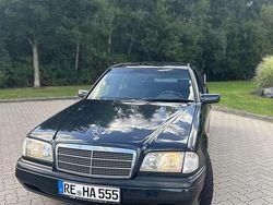 Schwarz Gebraucht 1997 Mercedes C180 Classic Limousine | 4.500 € (Teuer)