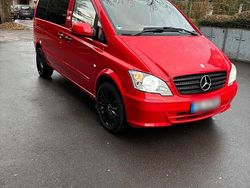 Rot Gebraucht 2013 Mercedes Vito Van / Kleinbus | 15.499 €