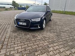 Blau Gebraucht 2019 Audi A3 Sport Limousine | 19.000 € (Guter Preis)