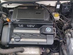 Weiß Gebraucht 2000 VW Golf IV Kombi | 700 € (Guter Preis)