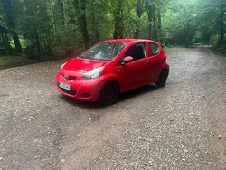 Rot Gebraucht 2009 Toyota Aygo Kleinwagen | 1.599 € (Guter Preis)