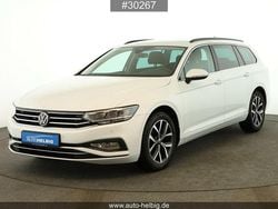Gletscherweiss metallic Gebraucht 2022 VW Passat Business Kombi | 19.490 € (Guter Preis)
