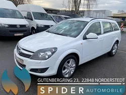 Weiß Gebraucht 2012 Opel Astra Kombi | 6.500 € (Fairer Preis)