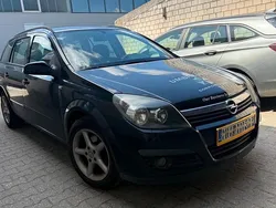 Saphirschwarz/black sapphire Gebraucht 2006 Opel Astra Edition+ Kombi | 1.149 € (Guter Preis)