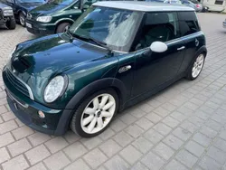 Grün Gebraucht 2003 Mini Cooper S Kleinwagen | 3.300 € (Etwas zu teuer)