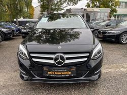 Schwarz Gebraucht 2018 Mercedes B200 Edition Van / Kleinbus | 16.950 € (Fairer Preis)