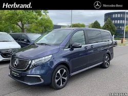 Blau Gebraucht 2024 Mercedes EQV300 Van / Kleinbus | 54.880 € (Etwas zu teuer)