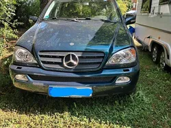 Grün Gebraucht 2002 Mercedes ML270 SUV | 3.500 €