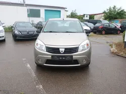 Beige Gebraucht 2009 Dacia Sandero Basis Kleinwagen | 1.200 € (Guter Preis)