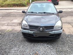 Schwarz Gebraucht 2004 Renault Clio II Authentique Limousine | 1.000 € (Guter Preis)
