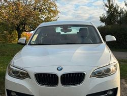 Weiß Gebraucht 2016 BMW 218 Coupé | 9.600 € (Guter Preis)