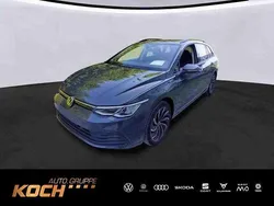 Grau Gebraucht 2023 VW Golf VIII Life Kombi | 24.430 € (Fairer Preis)