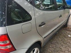 Silber Gebraucht 2003 Mercedes A160 Classic Van / Kleinbus | 1.650 € (Etwas zu teuer)