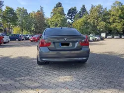 Grau Gebraucht 2006 BMW 325 Limousine | 8.500 €
