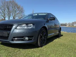 Grau Gebraucht 2011 Audi A3 Sportback Ambition Limousine | 10.900 € (Fairer Preis)