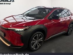 Rot Gebraucht 2023 Toyota bZ4X SUV | 33.990 € (Etwas zu teuer)