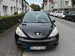 Schwarz Gebraucht 2009 Peugeot 206+ Kleinwagen | 3.000 €
