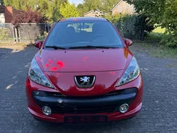 Rot Gebraucht 2009 Peugeot 207 Limousine | 1.500 € (Superpreis)