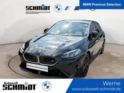 (schwarz) black saphire Gebraucht 2024 BMW M135 Shadowline Kleinwagen | 45.490 € (Teuer)