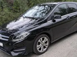Schwarz Gebraucht 2018 Mercedes B180 Van / Kleinbus | 17.999 € (Fairer Preis)
