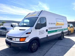 Weiß Gebraucht 2003 Iveco Daily Van / Kleinbus | 6.999 €