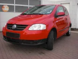 Rot Gebraucht 2010 VW Fox Kleinwagen | 2.700 € (Fairer Preis)