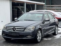 Grau Gebraucht 2007 Mercedes C220 Avantgarde Limousine | 4.499 € (Fairer Preis)