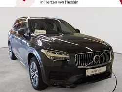 Grau Gebraucht 2020 Volvo XC90 Momentum SUV | 29.789 € (Guter Preis)