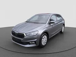 Graphitegrau Gebraucht 2024 Skoda Fabia Selection | 21.040 € (Fairer Preis)
