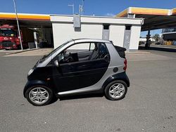 Schwarz Gebraucht 2002 Smart ForTwo Cabrio Cabrio | 3.800 €