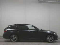Schwarz Gebraucht 2020 BMW 320 Sport Line Kombi | 22.280 € (Guter Preis)