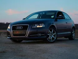 Grau Gebraucht 2010 Audi A3 Limousine | 5.000 € (Guter Preis)