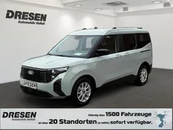 Grau Gebraucht 2024 Ford Tourneo Courier Titanium Van / Kleinbus | 24.880 €