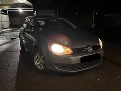 Grau Gebraucht 2010 VW Golf VI Limousine | 4.800 € (Guter Preis)