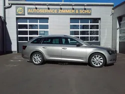 Cappuccinobeige metallic Gebraucht 2017 Skoda Superb Style Kombi | 19.900 € (Fairer Preis)