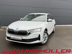 Weiß Neu 2025 Skoda Octavia Essence Kombi | 30.995 € (Etwas zu teuer)