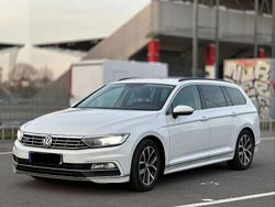 Weiß Gebraucht 2016 VW Passat R-line Limousine | 12.900 € (Guter Preis)