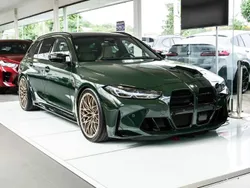 Grün Gebraucht 2023 BMW M3 Performance Kombi | 99.999 €